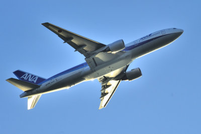 ANA's B-777/200 TO,JA714A