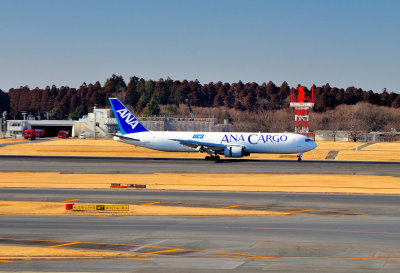 ANA Cargo B-767, JA8323
