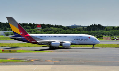 1st Asiana A380 at Narita, HL7625