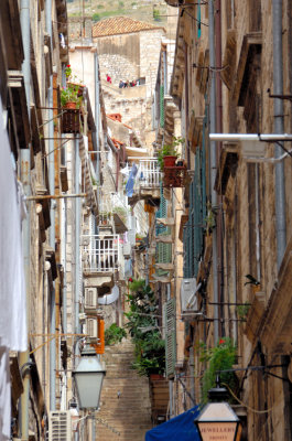 So Similar to Lisbon...