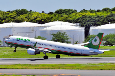 1st A321 I Saw With Sharklets, Eva B-16207