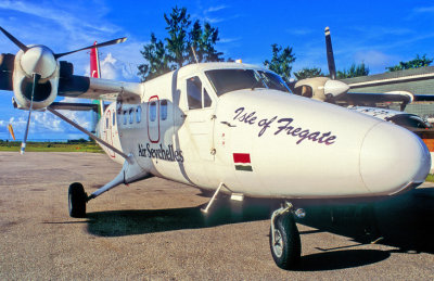 Air Seychelles DHC-6, S7-AAT