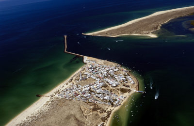 A Ilha do Farol-The Lighthouse Island