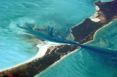 Bahamas Undewater Cannal