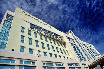 Kiulap Plaza New Art Deco