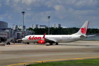 Lion B-737/900, PK-LKL, at Singapore A20