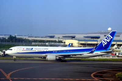 ANA's B-767/300, JA621A