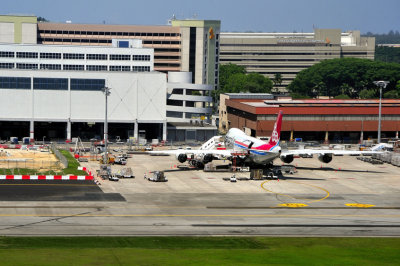 Singapore Cargo Terminal With Cargolux B-747-8F