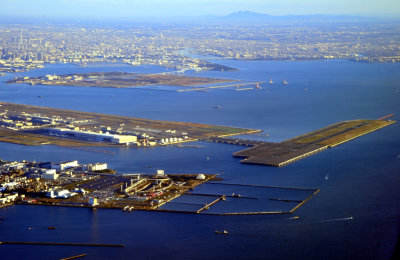 Haneda Airport w/ New Bridge Runway