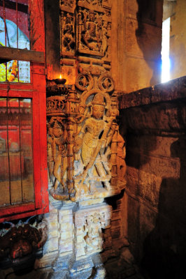 Altar's Columns Carved With Gods