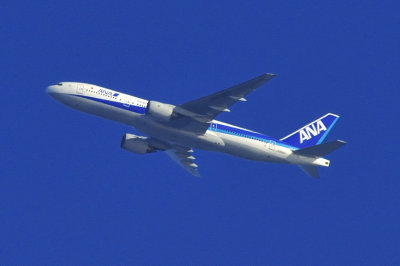 Blue Around: ANA's B-777/200, JA8967