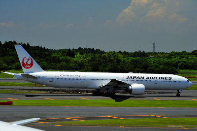 JAL B-777/300, JA731J, Sky Suite