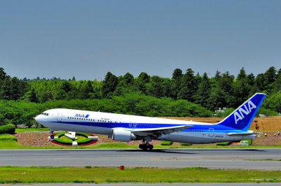 ANA's B-767/300, JA605A, TO on The Clock