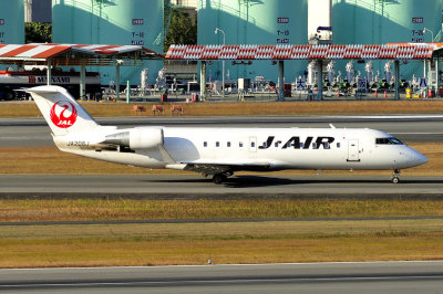 JAL's CRJ, JA208J, Taxi After Landing