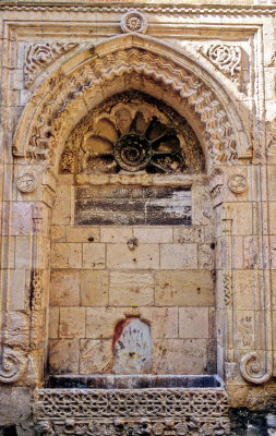 Beautiful Old Fountain Horrible Treatment 