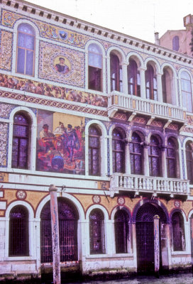 Colourfull Tiled Palazzo 