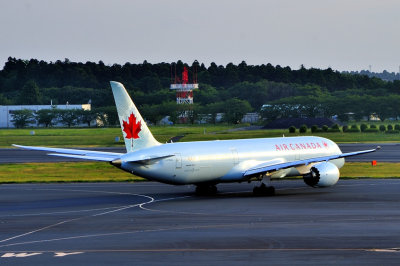 AC B-787-9, C-FNOI Taxi Towards the Setting Sun