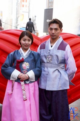 Times Square - a couple of Korean traditional dress