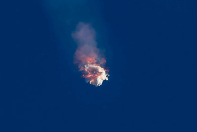 Dragon CRS7 (Falcon 9)