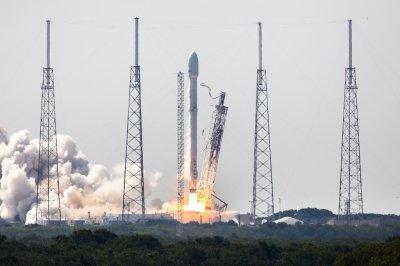 Eutelsat 117 West B & ABS 2A (Falcon 9)