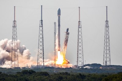 Eutelsat 117 West B & ABS 2A (Falcon 9) June 15, 2016