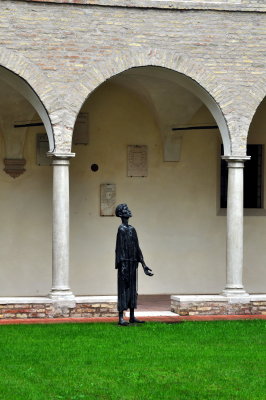 Ravena cloister
