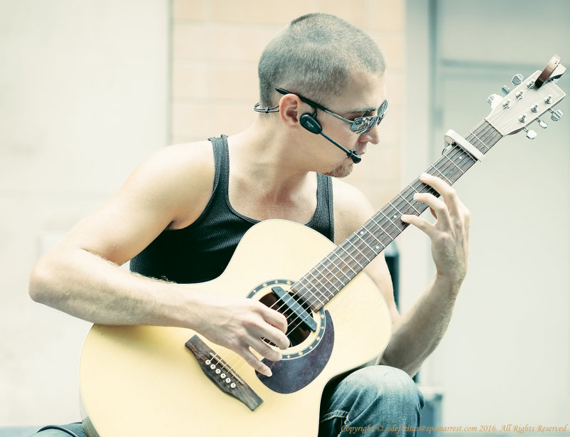 2015 - Andrew Lopatin - Buskerfest Toronto, Ontario - Canada