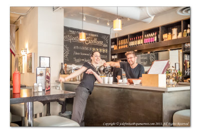 2014 - Hanks Café - Toronto, Ontario