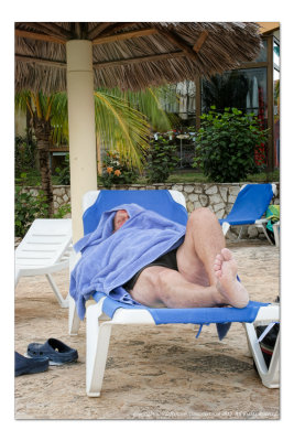 2012 - I'm only sleeping - Ken - Hotel Sol Rio de Luna y Mares, Holguin - Cuba 