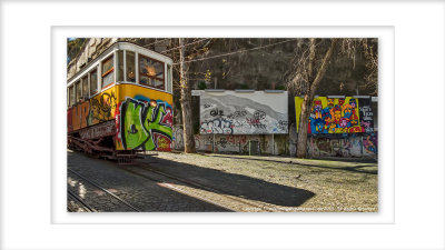 2015 - Elevador da Glória - Galeria de Arte Urbana, Lisboa - Portugal