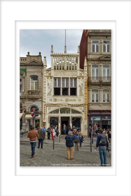 2015 - Livraria Lello & Irmão, one of the oldest bookstores in Portugal & third best bookstore in the world, Porto - Portug