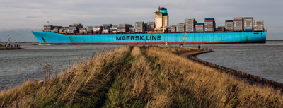 Evelyn Maersk (DK)