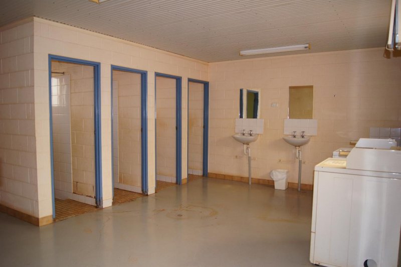 Warakurna-Ablutions-1.jpg