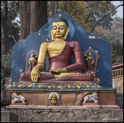 Monkey temple entrance buddha.jpg
