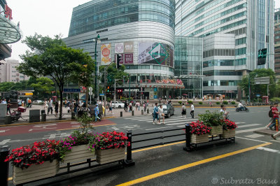 street scene4web.jpg