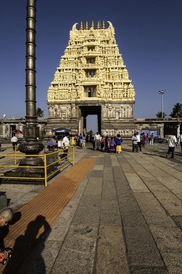 Chennakeshava temple gopuram web .jpg