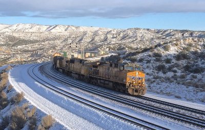 UP 5830, Z-LADV1-31 Cajon Pass, CA (12/31/14)