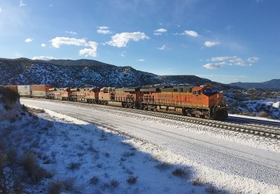 BNSF 7203, Z-LPKLAC9-29 Cajon Pass, CA (12/31/14)