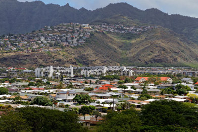 Honolulu suburbia