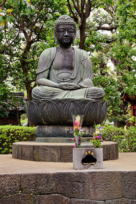 Buddha statue at the Asakusa Kannon Temple