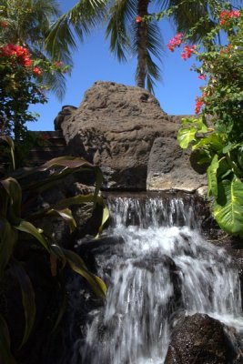 7.  A park waterfall along Waikiki Beach.