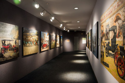 Through this hallway to the museum's galleries