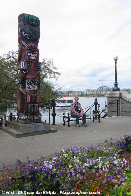 José at the Inner Harbour
