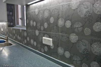 Kitchen: tiles