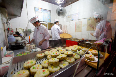 Chef making 3 large buns
