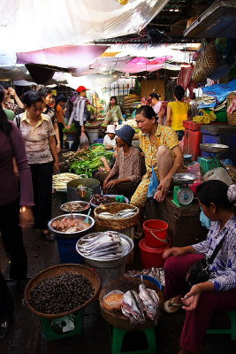 PhnomPen: market