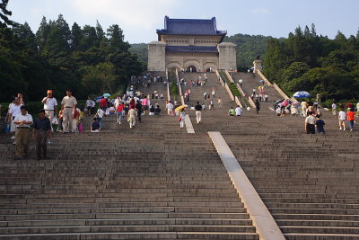Nanjing: Sun Ya tSen mausoleum