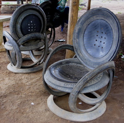 Changmai: chairs made completely out of car tires