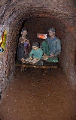 DMZ: Vinh Moc civilian tunnel