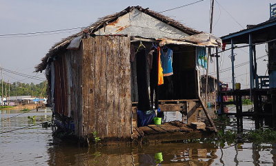 Mekong Delta: floating house